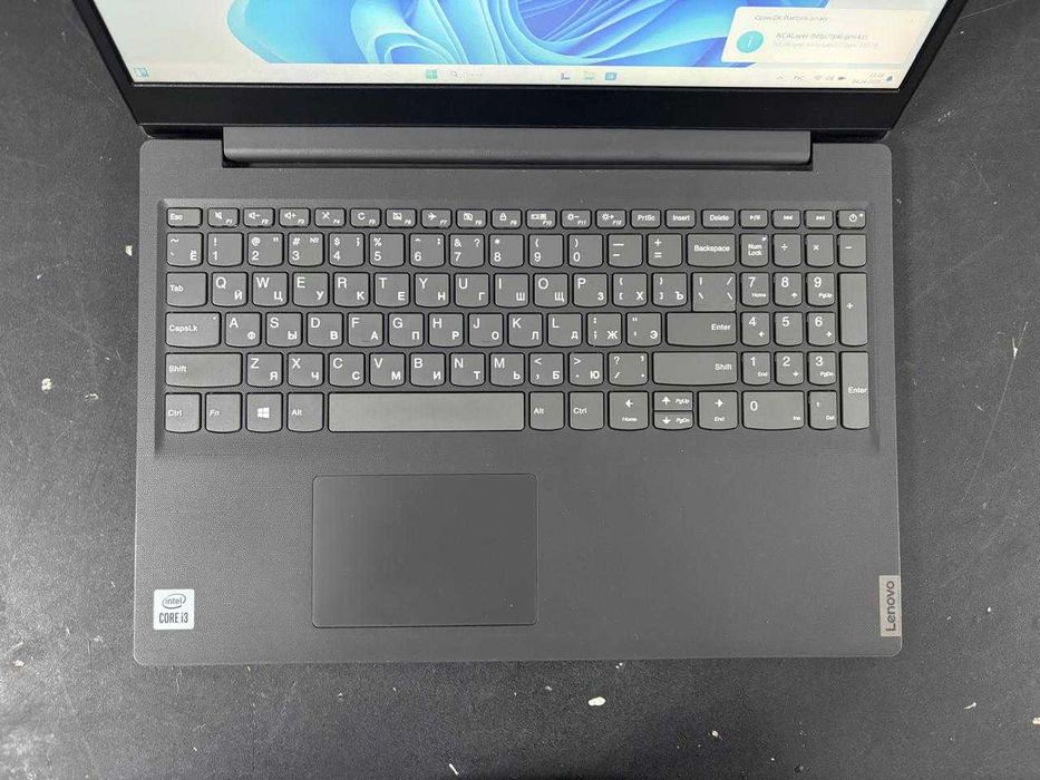 Ноутбук Lenovo в идеальном состояний / работает шустро