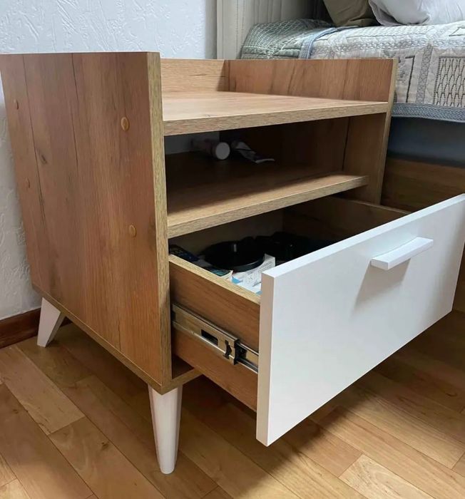 Продам две тумбочки
