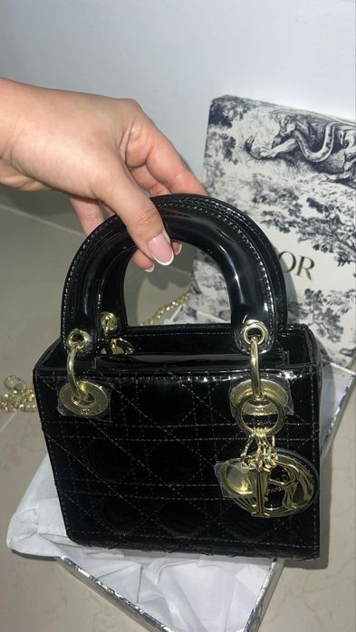 Луксозна дамска чанта Lady Dior