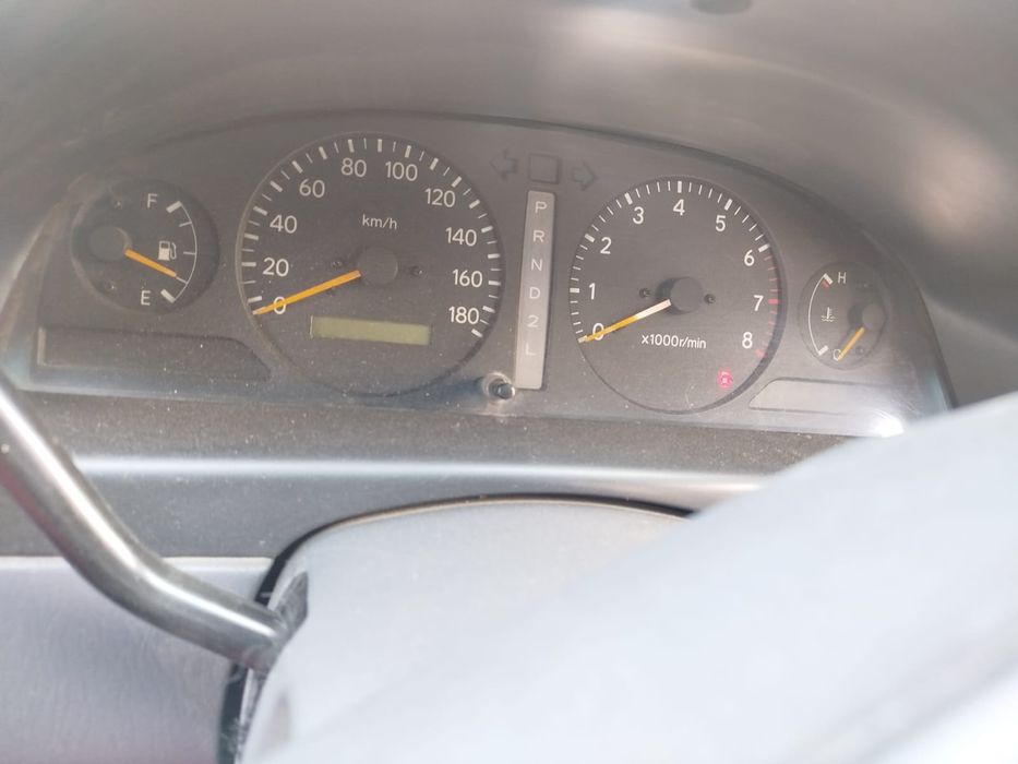 Продам Тойота ипсум