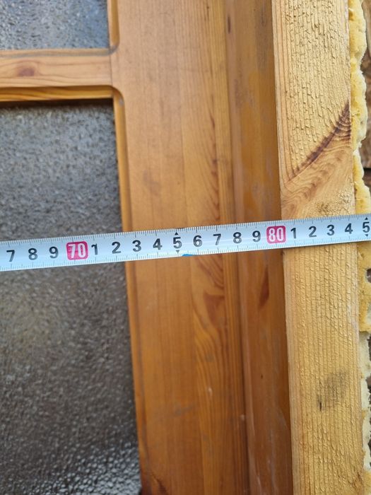 Продам дверь дерево 80см ширина