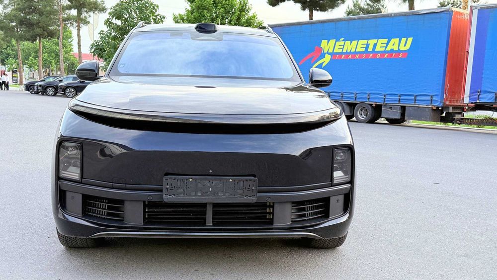 Lixiang L9 2024 кроссовер