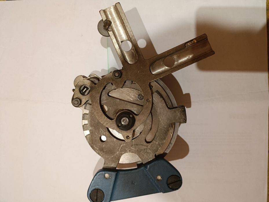 Instrument proiectare desen tehnic 180  lei