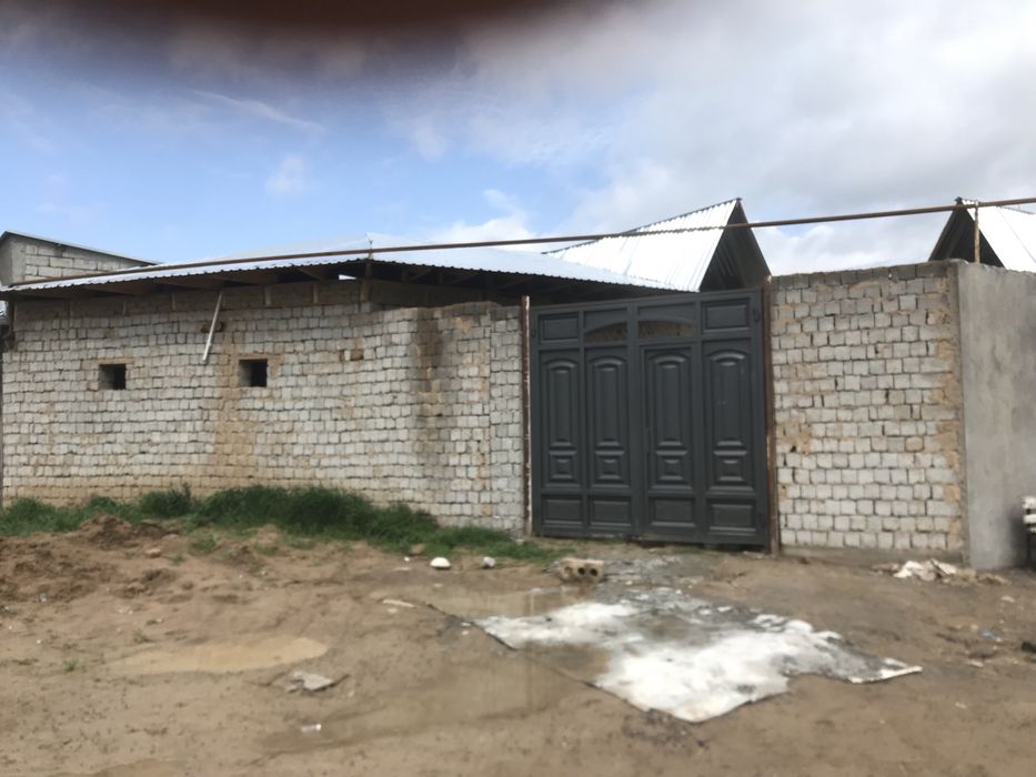 Уй сотилади каропка холида 2 сотих нархи келишимли