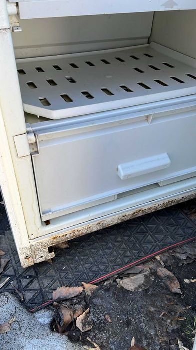 Продам холодильник