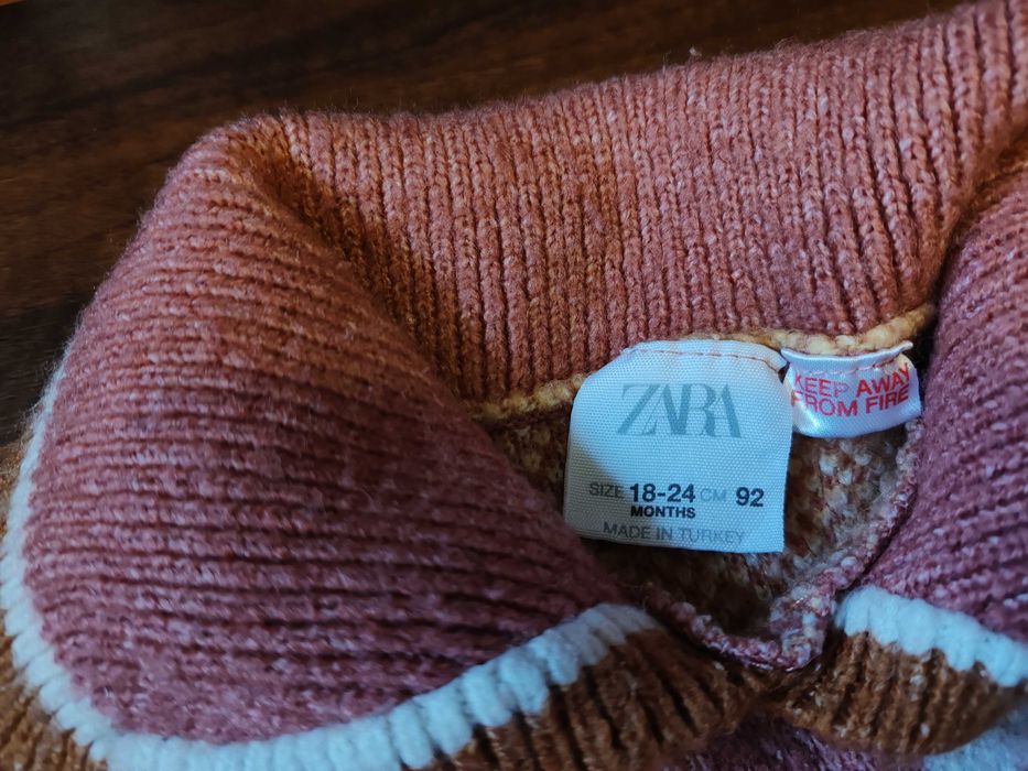 Pulovere ZARA pentru copii 2-3 ani