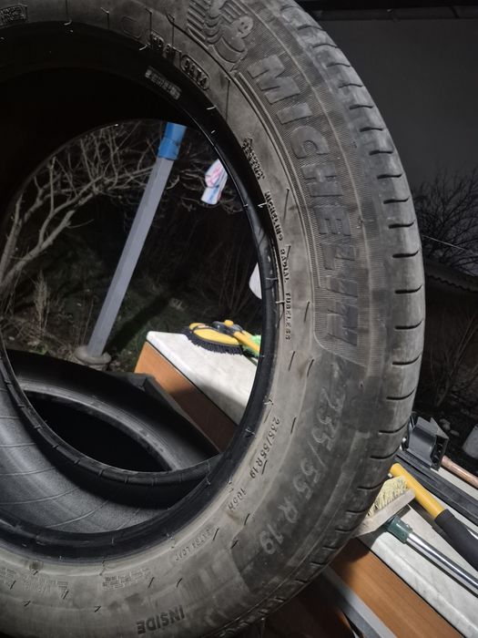 Продам шины 19' размера