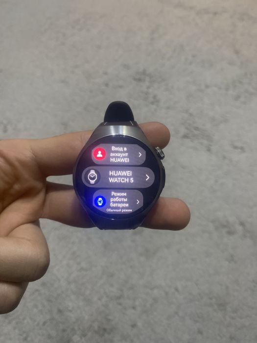Смарт-часы HUAWEI Watch 5 ,