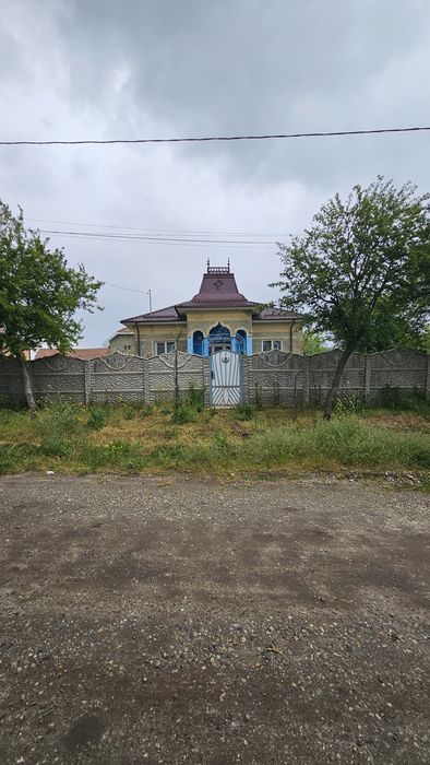 Casa+Teren de vanzare in OLT