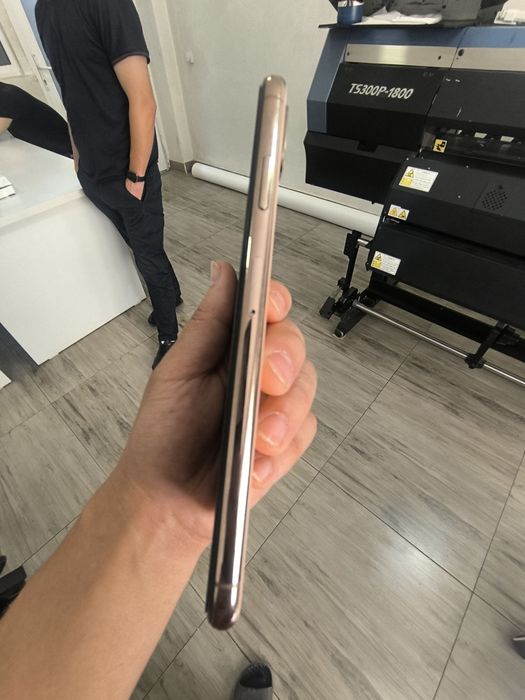 Iphone xs max ..