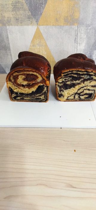 Cozonaci si prajituri de casa asortate