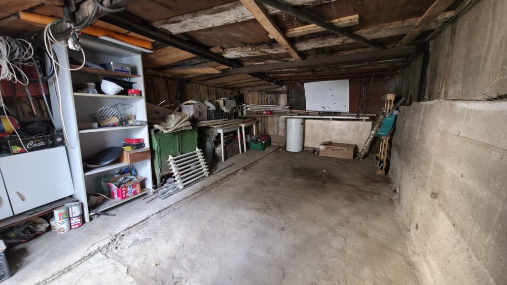 Garaj in Vulcan zona Traian