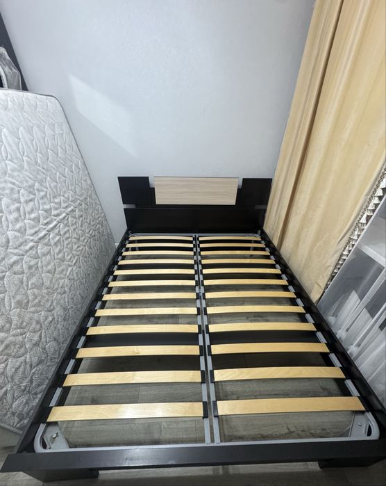 Продам кровать двухспальную