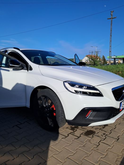 VOLVO V40 2018 — imagine 3
