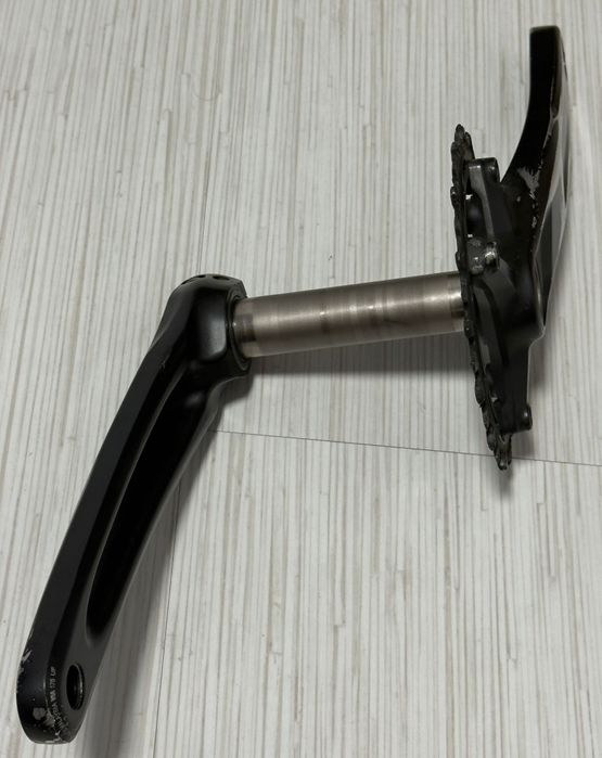 Pedalier shimano Deore