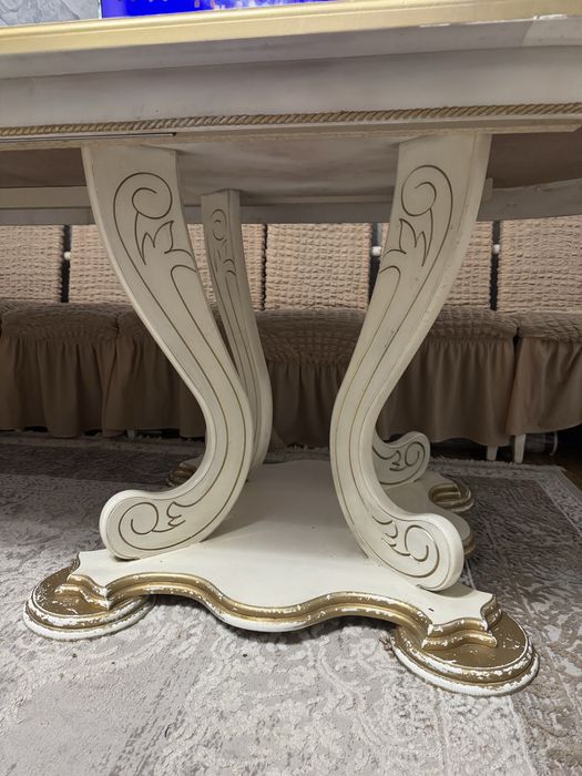 Стол   хорошем   состоянии