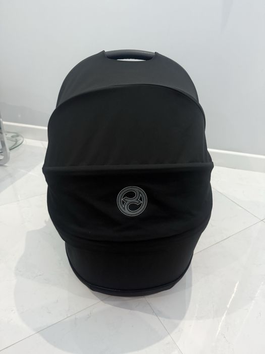 Cybex Priam 4 кош за новородено  Sepia Black