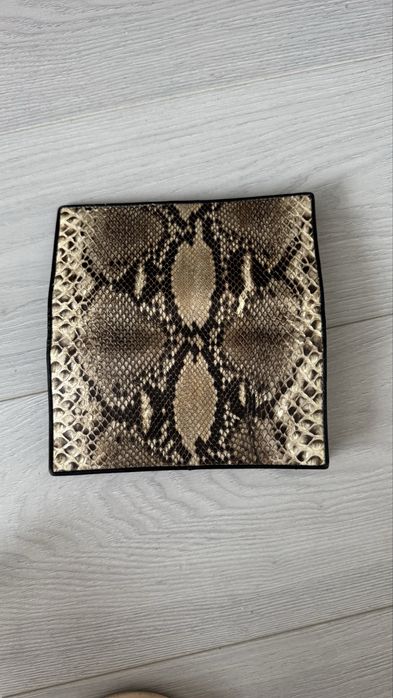 кошелек из натуального питона