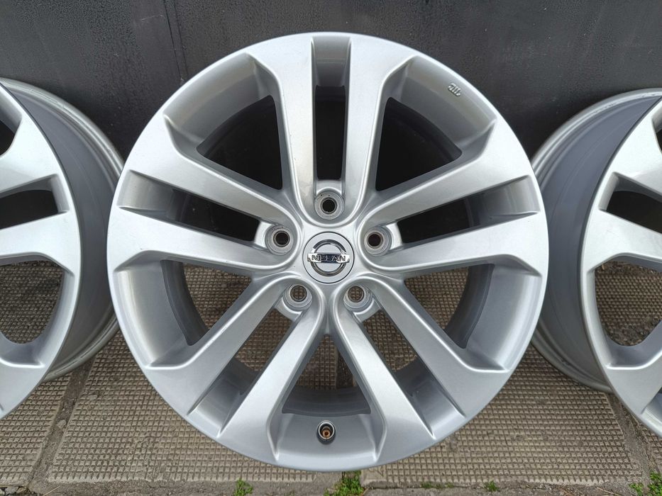 ОРИГИНАЛНИ джанти 17 ' цола 5x114,3 NISSAN JUKE / НИСАН ДЖУК ЕТ47 7J 66,1