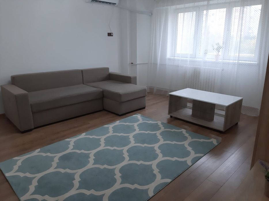 Închiriez apartament 2 camere Parc Sebastian