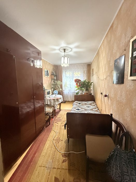 Продаётся трёхкомнатная квартира