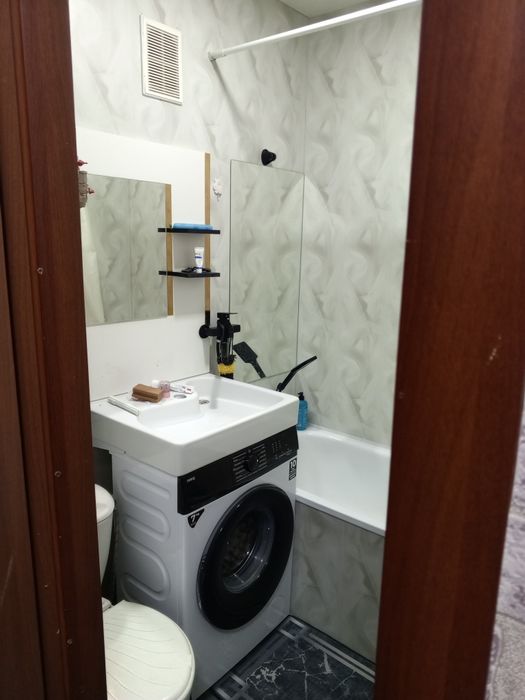 Комнату в двух комнатной квартире