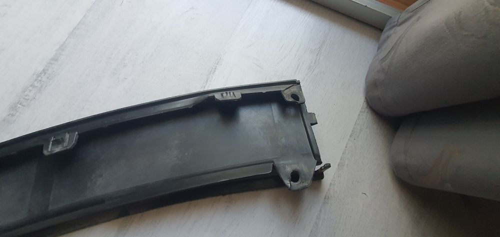 Spoiler stanga Opel astra J