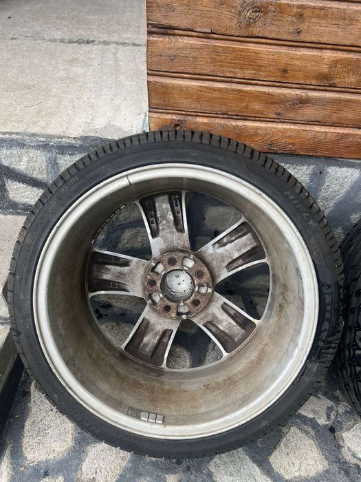 Продавам Летни Гуми 225/35/18 с джанти 18ки