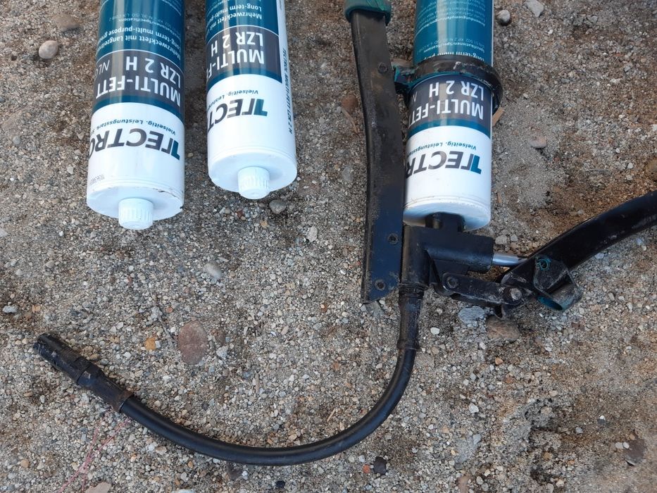 Vind vaselina Tectrol Multi-Fett rezistenta la  minus 30 grade-plus 140 grade