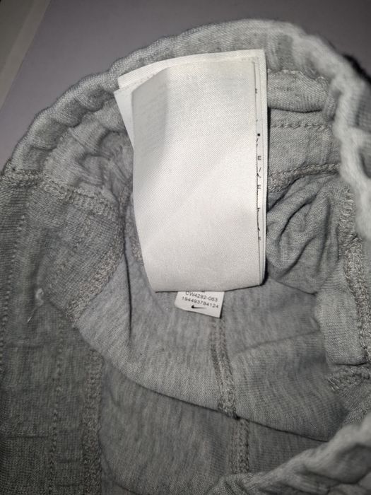 Nike tech долнище сиво