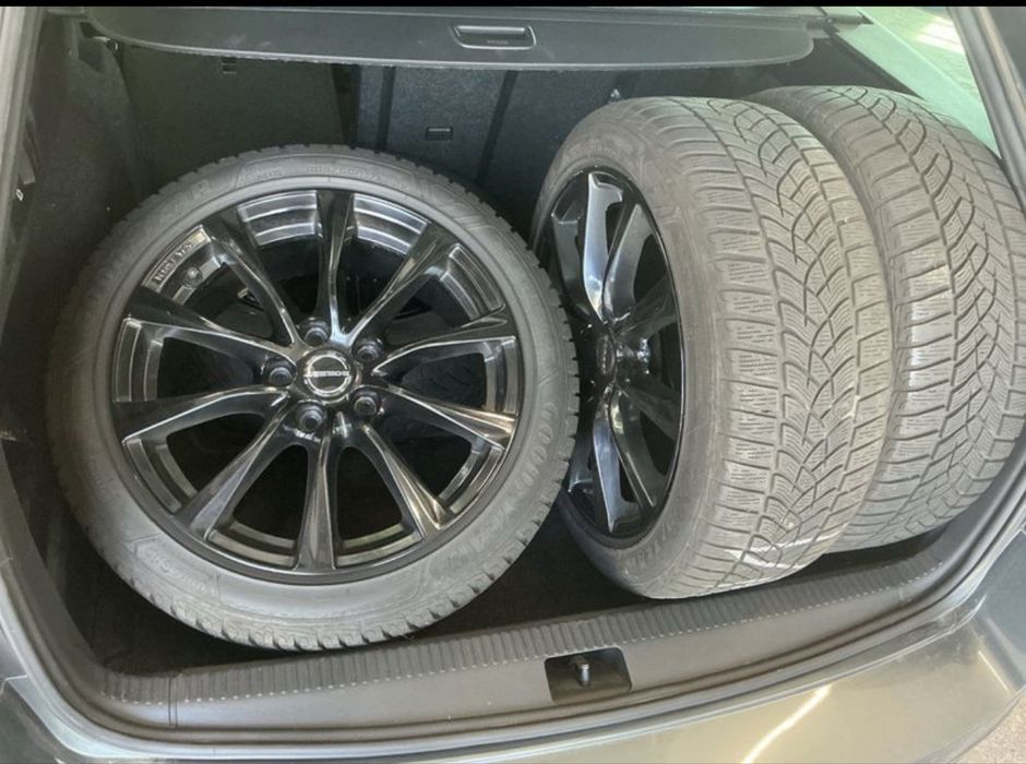 Гуми GoodYear 205/50/17 зимни с джанти 17”