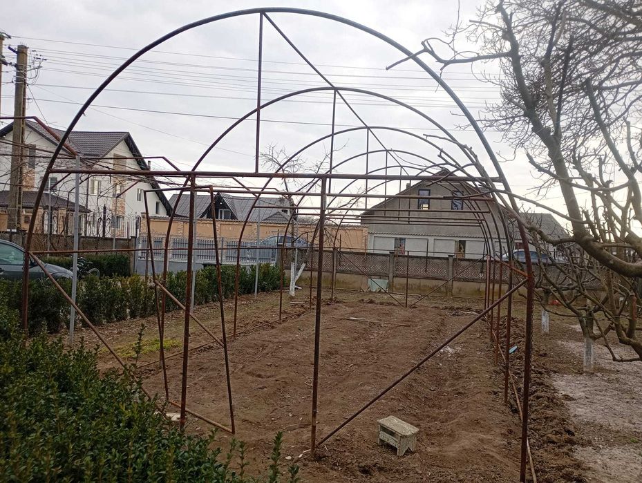 Vand solar gradina 4mx10m - structura metalica solida