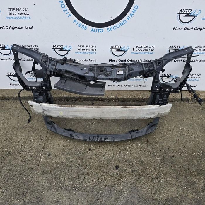 Trager Opel Corsa D facelift