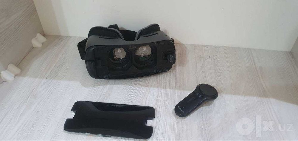 Gear VR + qol pulti bilan