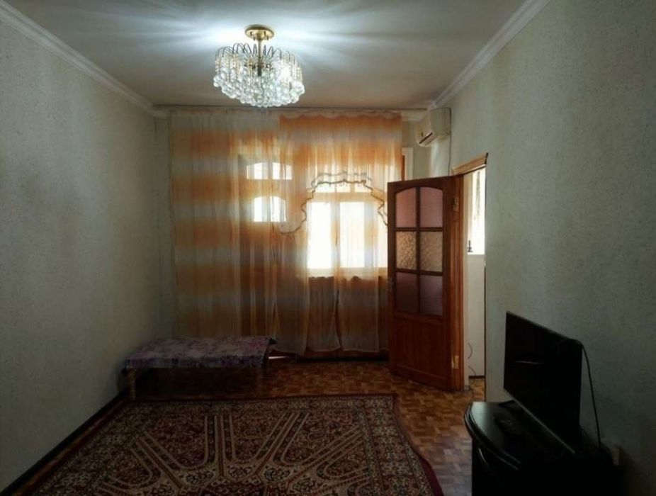 2/4/4 Chilonzor 8 kvartilda 2 xonali uy