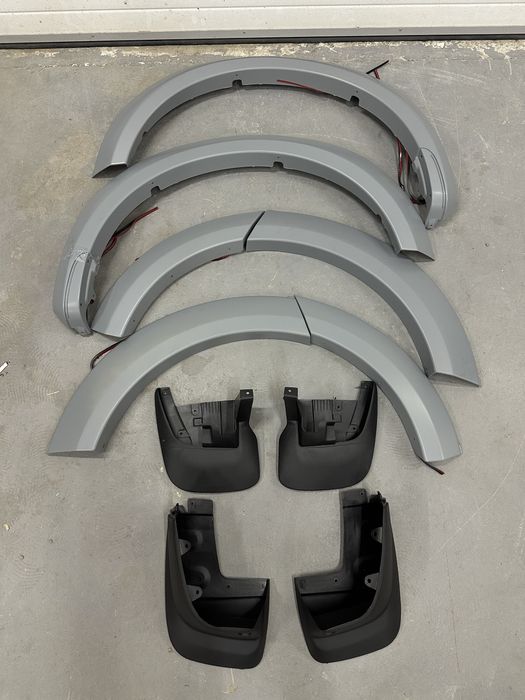 Решетка радиатора Паджеро Спорт 2