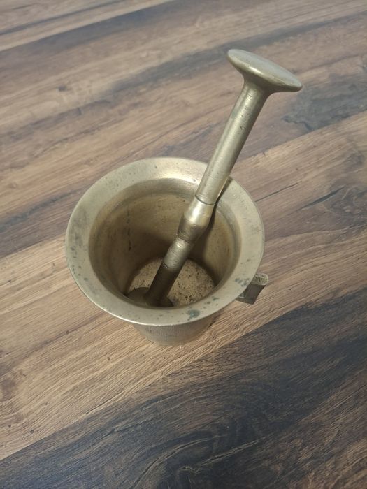 Vand mojar vechi cu pistil URGENT si NEGOCIABIL