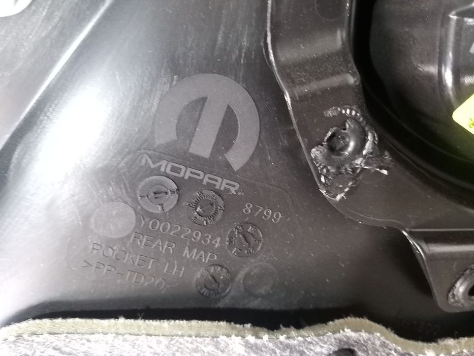Fata tapiterie usa stanga spate jeep renegade 2023 y0022934
