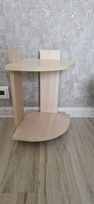 Продам полки угловые