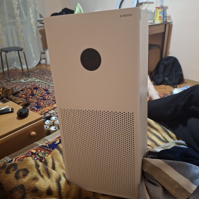 Продам Xiaomi Smart Air Purifier 4 Lite