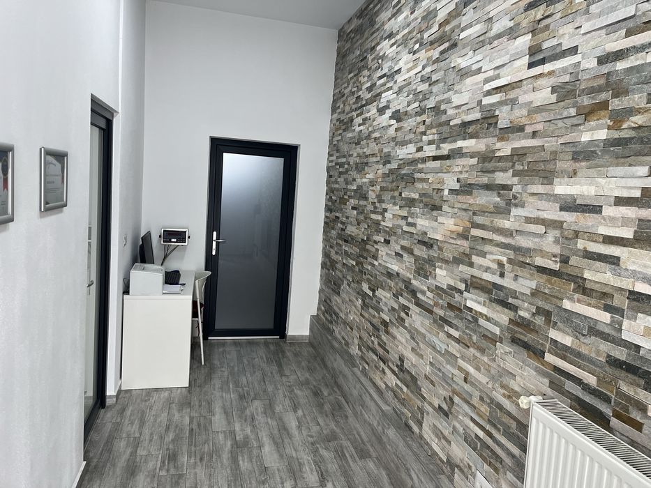De inchiriat Depozit/ Hala  500 m2 in Roman