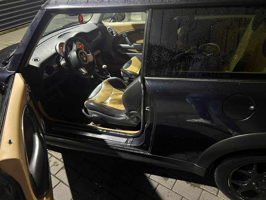 Vând mini cooper 1.6 diesel 2006