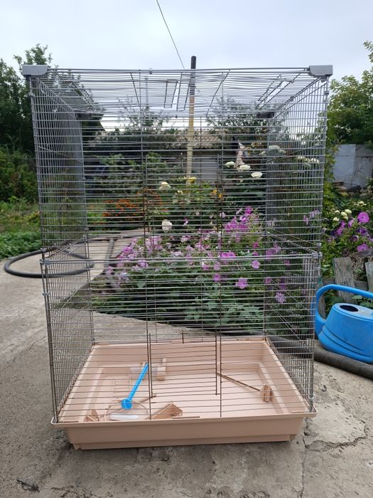 Продам клетку для попугая