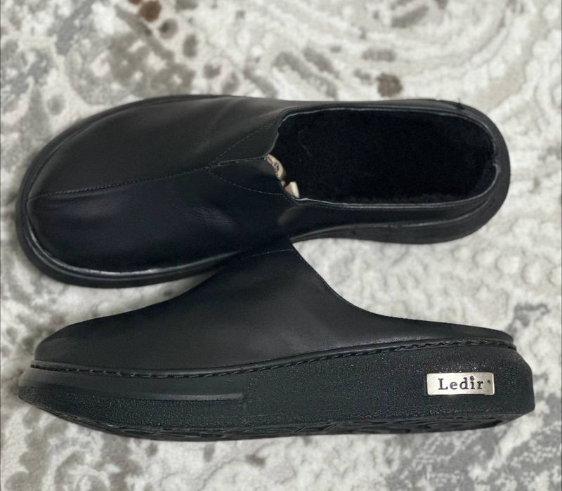 Тапочки женские...