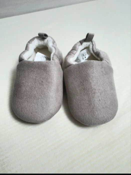 Papucei cu talpa aderenta H&M marirmea 20/21