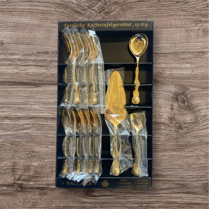 Комплект прибори за десерт