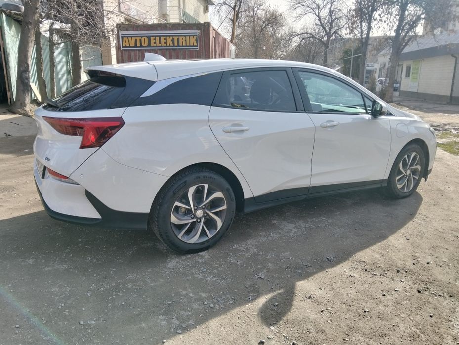 Продам Buick Velite 6 White Full срочно!