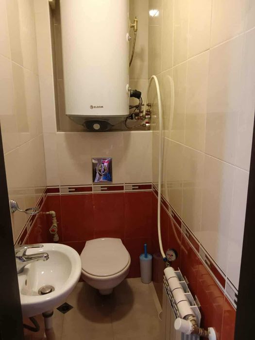 Тристаен апартамент  в сърцето на град Варна,  до хотел Черно море!