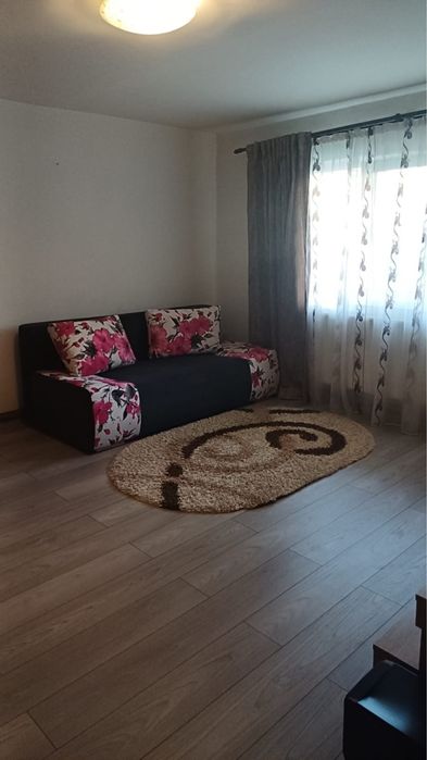 Apartament pentru inchiriat  cu o camera generoasa