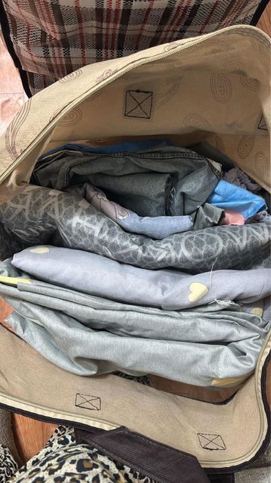 Отдам постельное белье